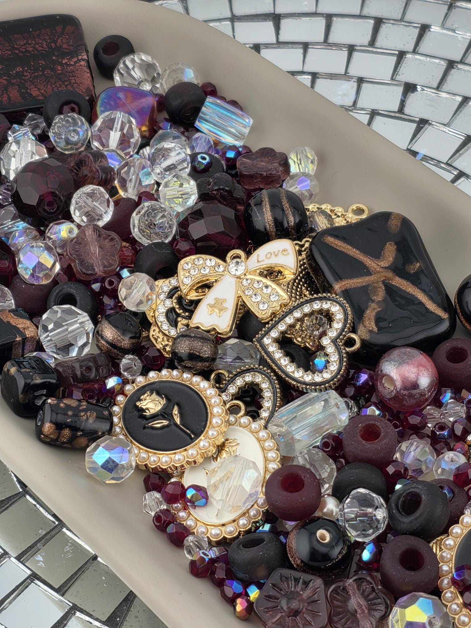 Learise Exclusive "Golden Garne" Glass Bead Soup Mix (56g Pkg)