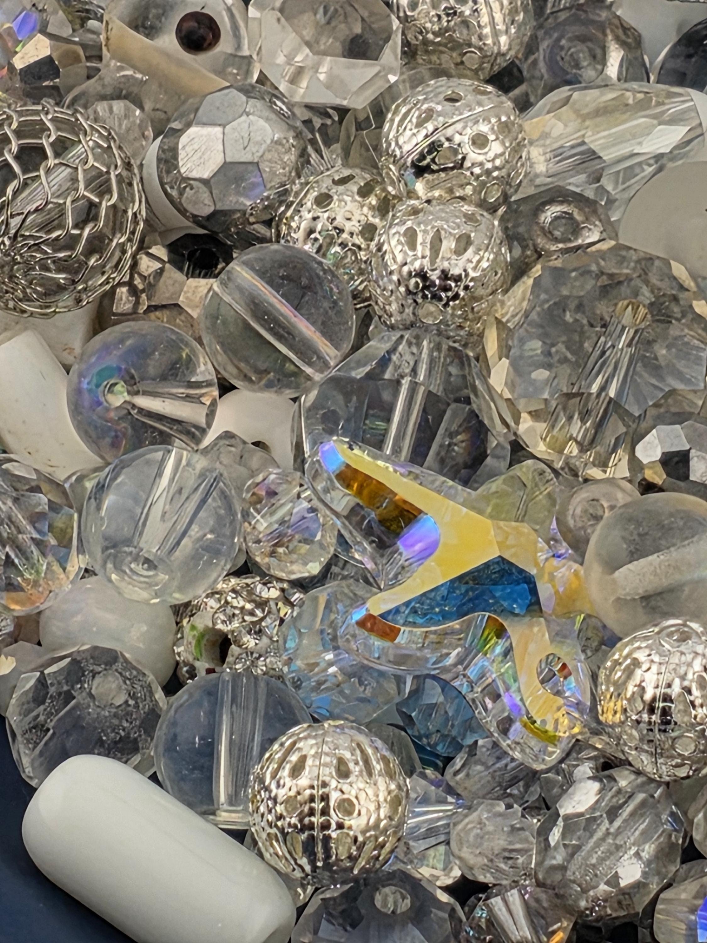 Learise Exclusive "White Frost" Glass Bead Soup Mix (56g Pkg)