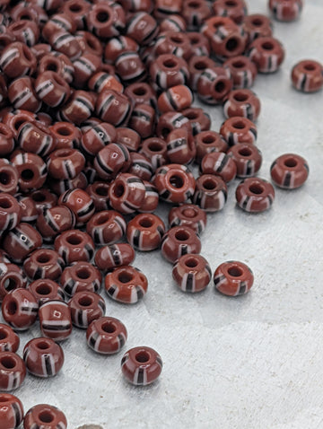 Preciosa 8/0 Seed Beads Maroon White & Black Stripes | Preciosa Ornela | Size 8/0 | ~630 Pcs - 15g - Czech Glass Rocaille for Jewelry Making