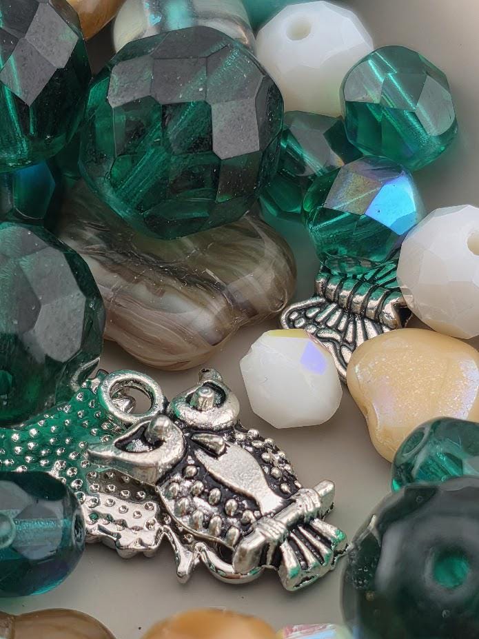 Learise Exclusive "Owl that glitters is Abalone" Glass Bead Soup Mix (56g Pkg)