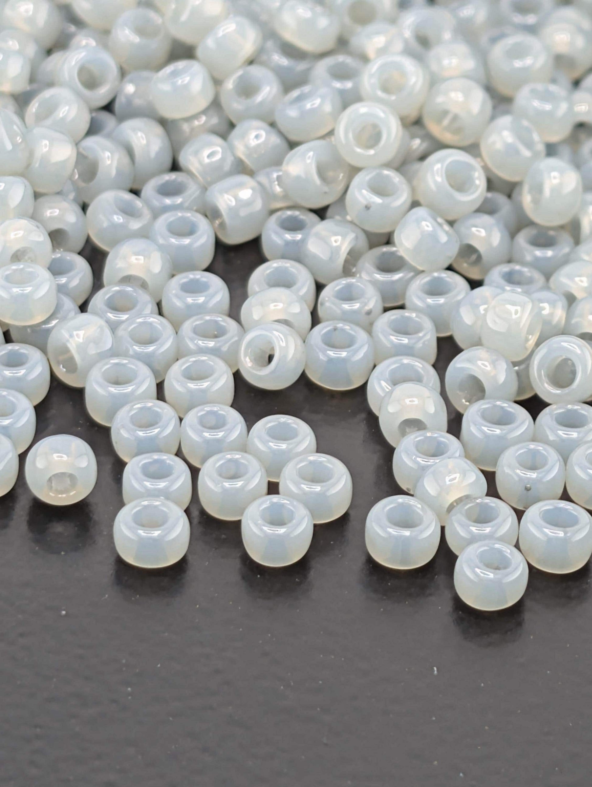 Translucent Gray Size 8/0 Toho Round 2.5" tube