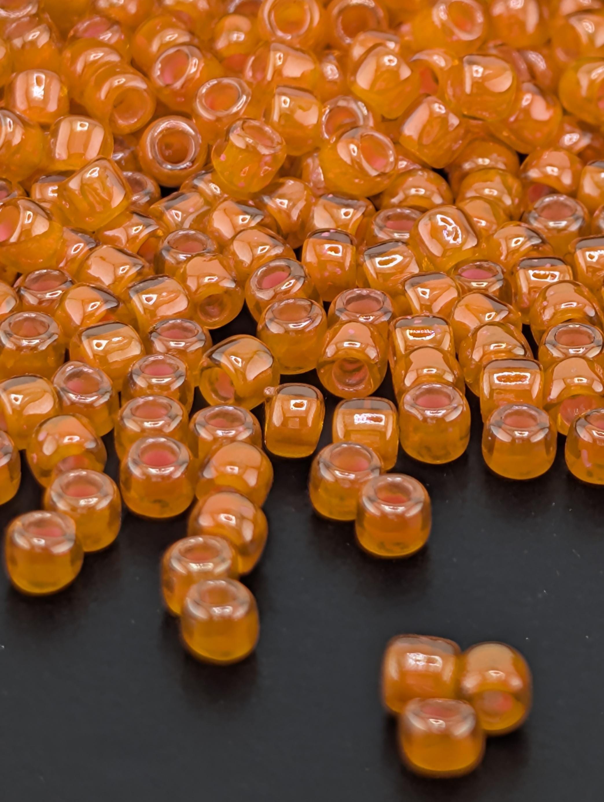 Inside-Color Hyacinth/White-Lined Size 8/0 Toho Round 2.5" tube