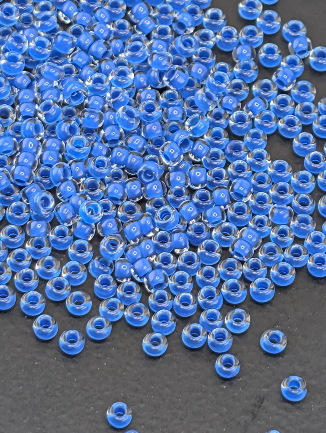 Preciosa 11/0 Seed Beads Intensive Blue Lined Clear Size 11/0 - 15g - Czech Glass Rocaille for Jewelry Making