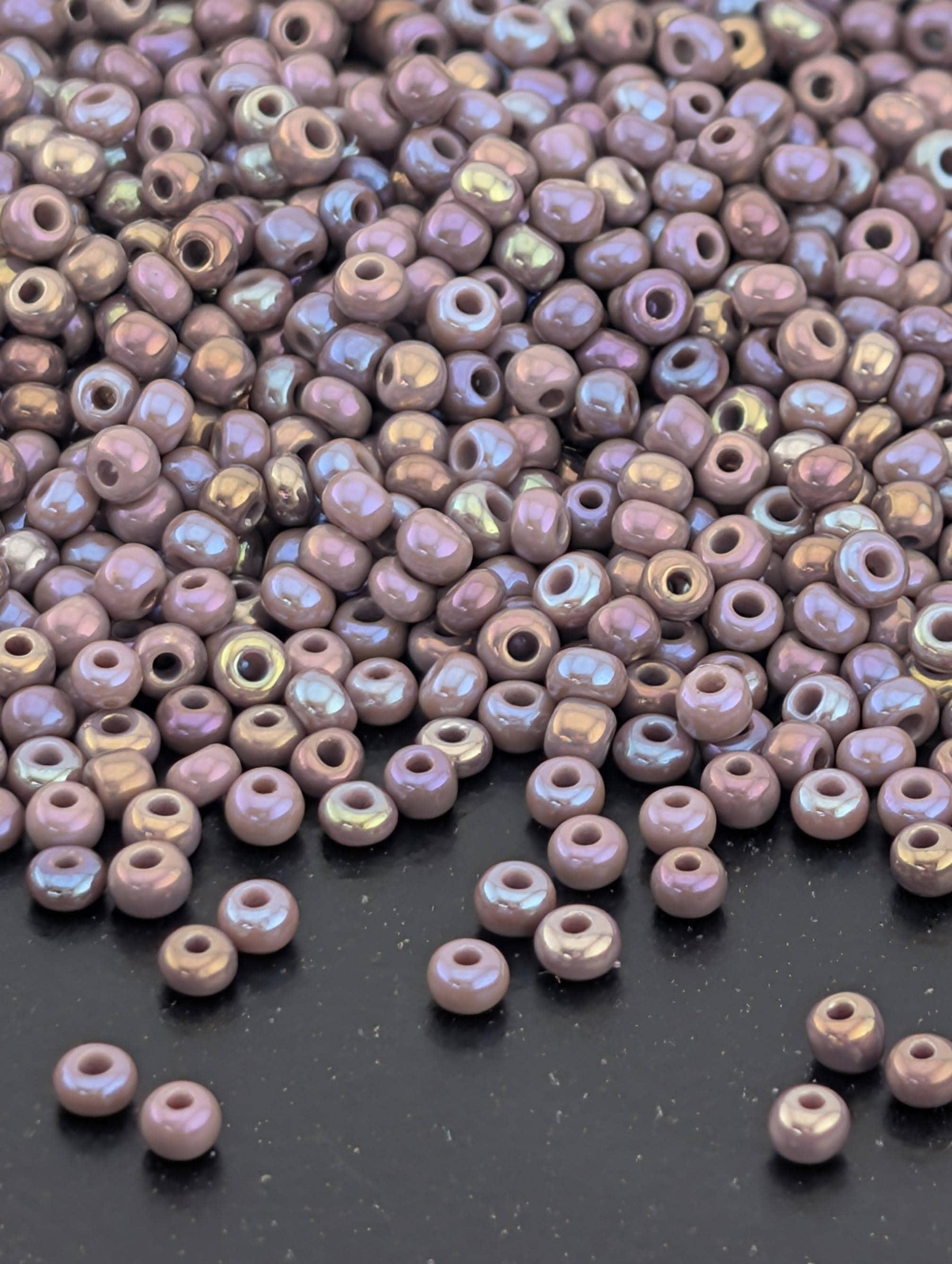 Preciosa 10/0 Seed Beads Opaque Violet Rainbow Size 10/0 - 15g - Czech Glass Rocaille for Jewelry Making