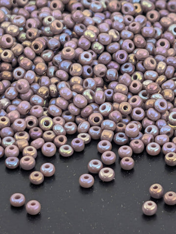 Preciosa 10/0 Seed Beads Opaque Violet Rainbow Size 10/0 - 15g - Czech Glass Rocaille for Jewelry Making