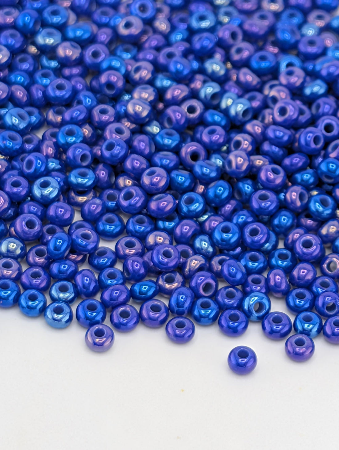 Preciosa 11/0 Seed Beads Opaque Rainbow Blue Size 11/0 - 15g - Czech Glass Rocaille for Jewelry Making