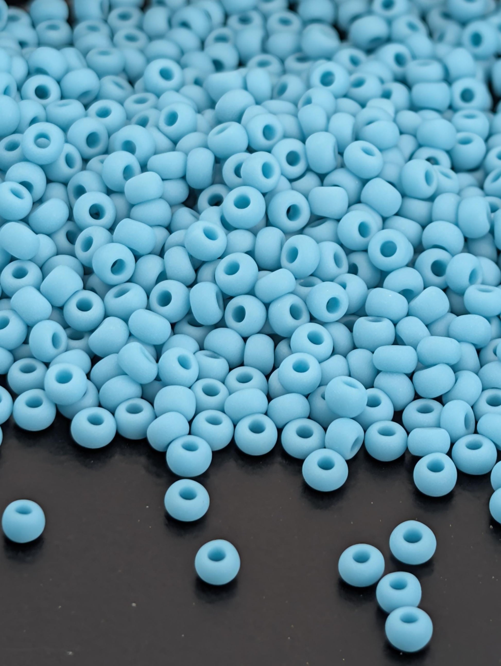 Preciosa 10/0 Seed Beads Matte Turquoise Blue (Size 10/0 ) - 15g - Czech Glass Rocaille for Jewelry Making