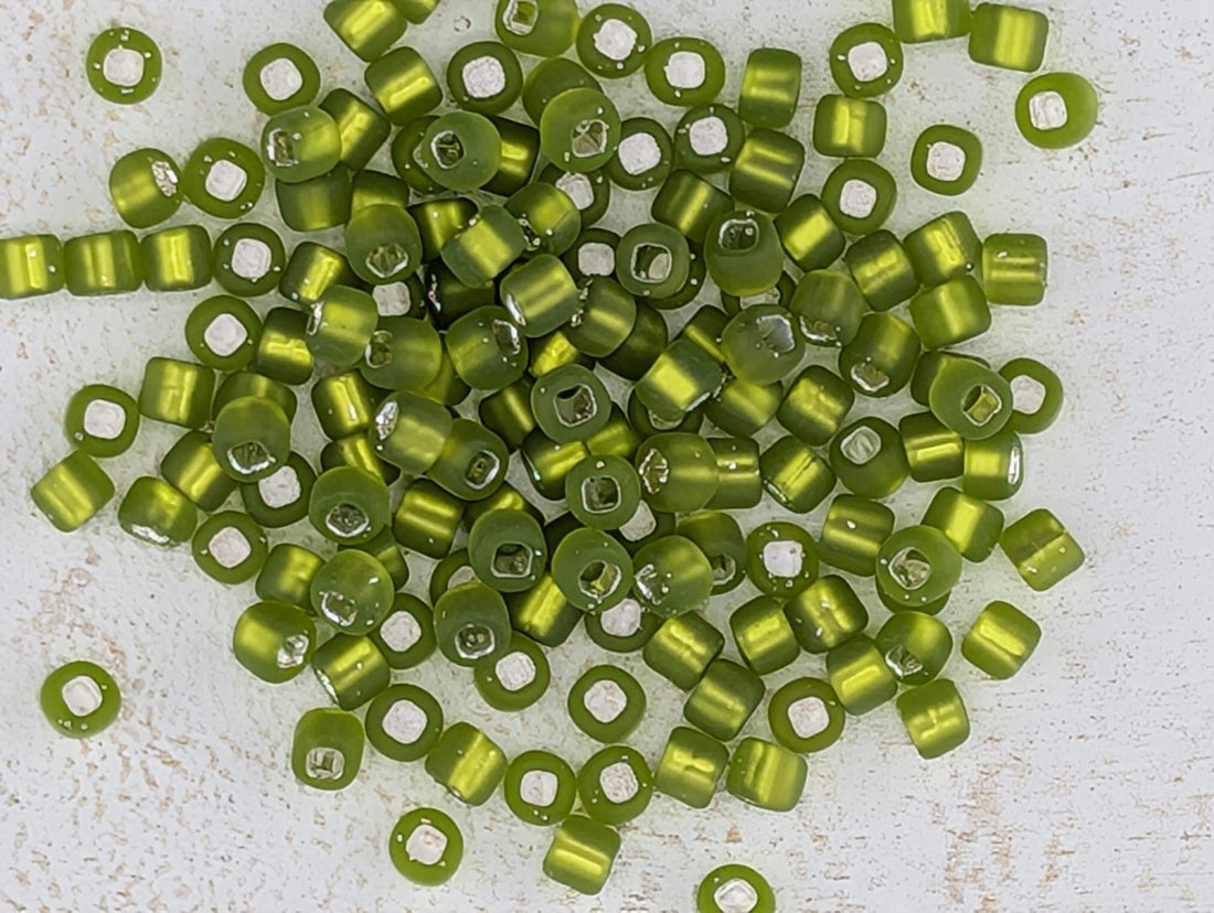 Seed Beads for Jewelry: Matte Light Green Matsuno - Size 6, 15g (~180 pcs)