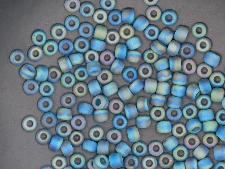 Seed Beads: Matsuno Frosted Rainbow Emerald Green (Size 6, 15g)