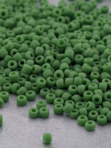 2005SB Opaque Matte Green 11/0 Round Matsuno Seed Beads (15g, ~1650 pcs)