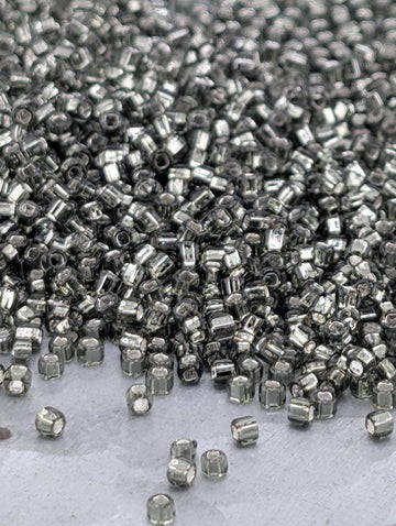 Gunmetal Silver-Lined Seed Beads - 11/0 Round Matsuno Glass