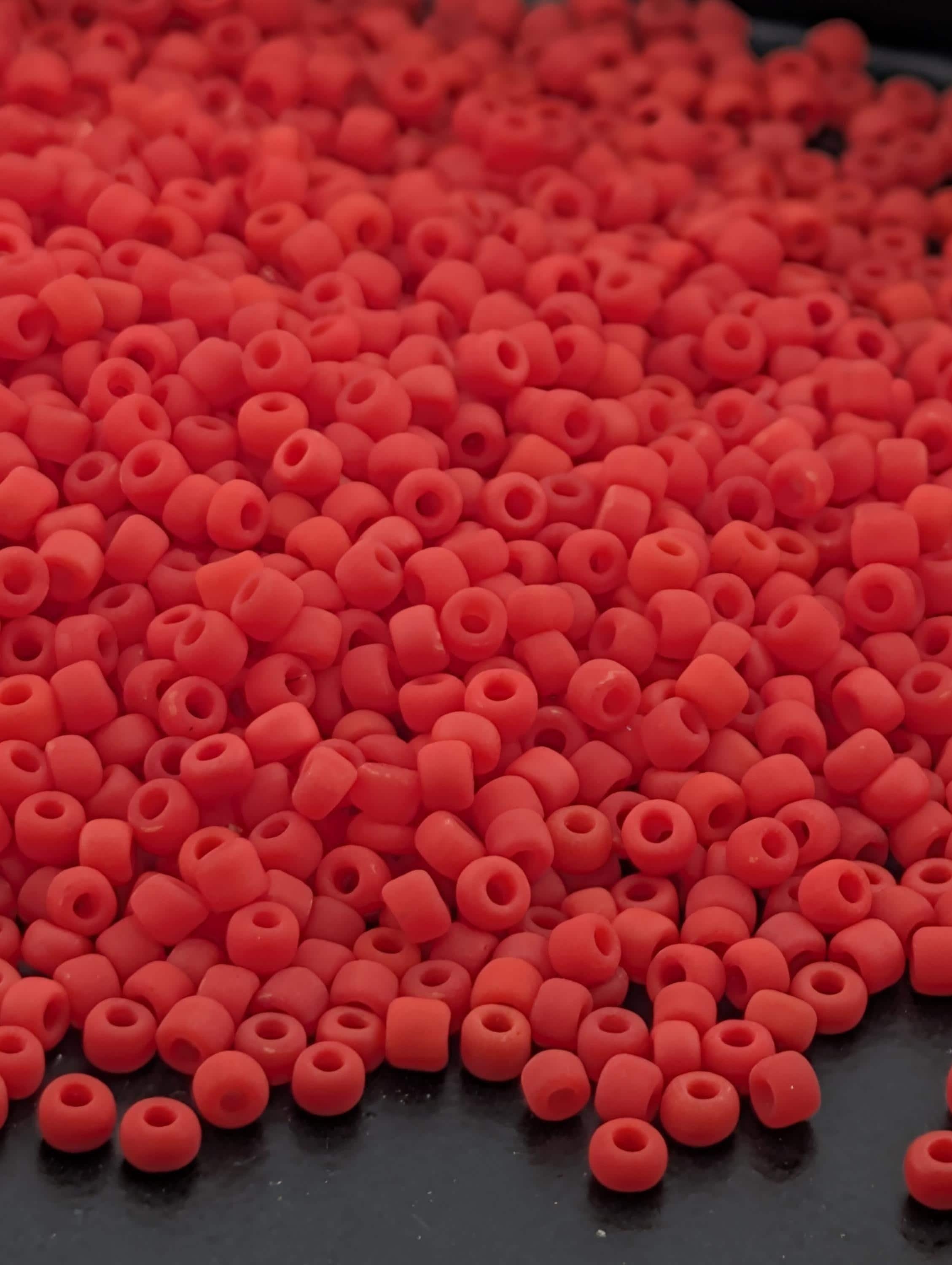 1981SB Opaque Matte Red 11/0 Round Matsuno Seed Beads (15g, ~1650 pcs)