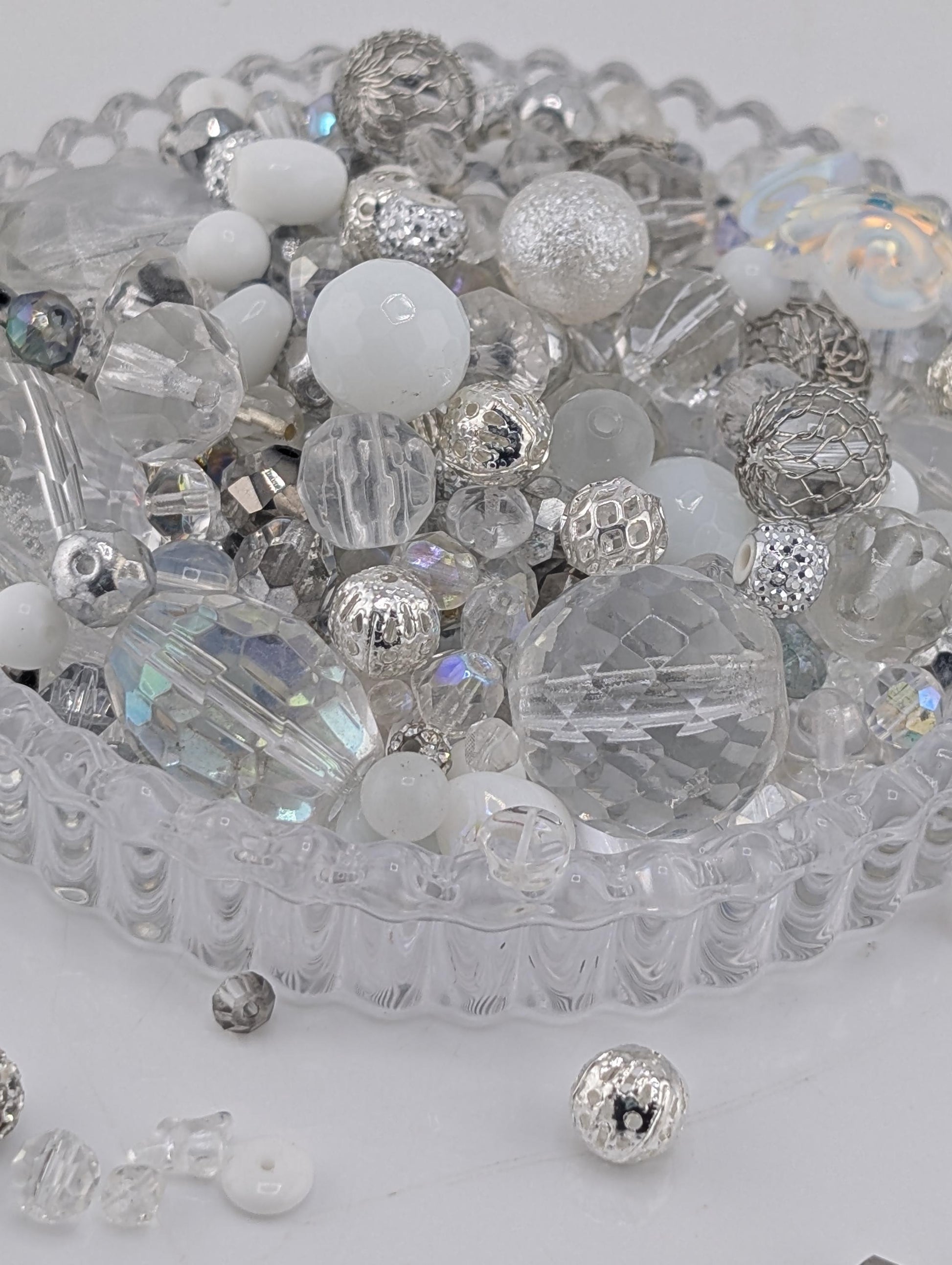 Learise Exclusive "White Frost" Glass Bead Soup Mix (56g Pkg)