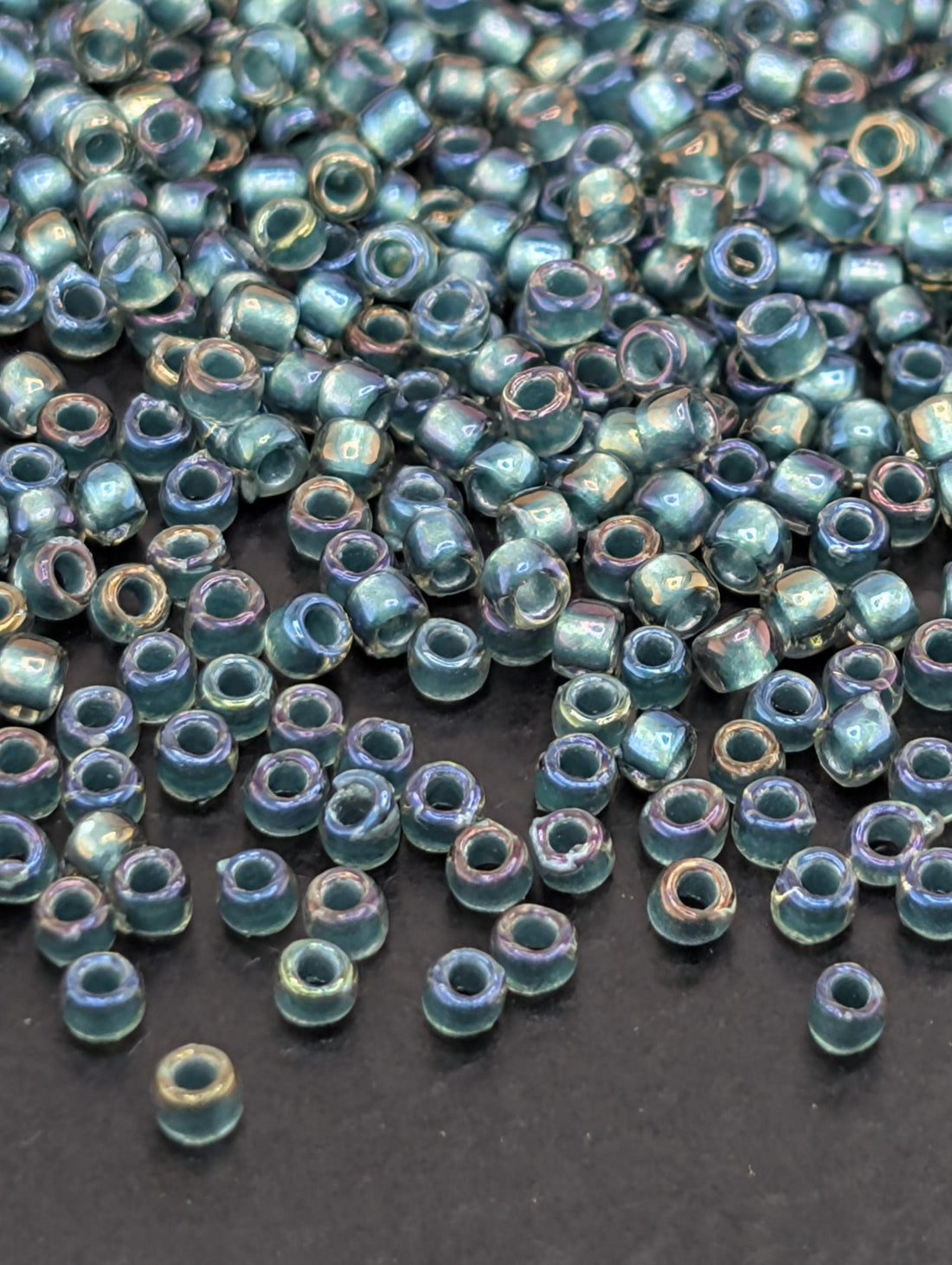 Inside-Color Crystal/Prairie Green-Lined Size 15/0 Toho Round 2.5" tube