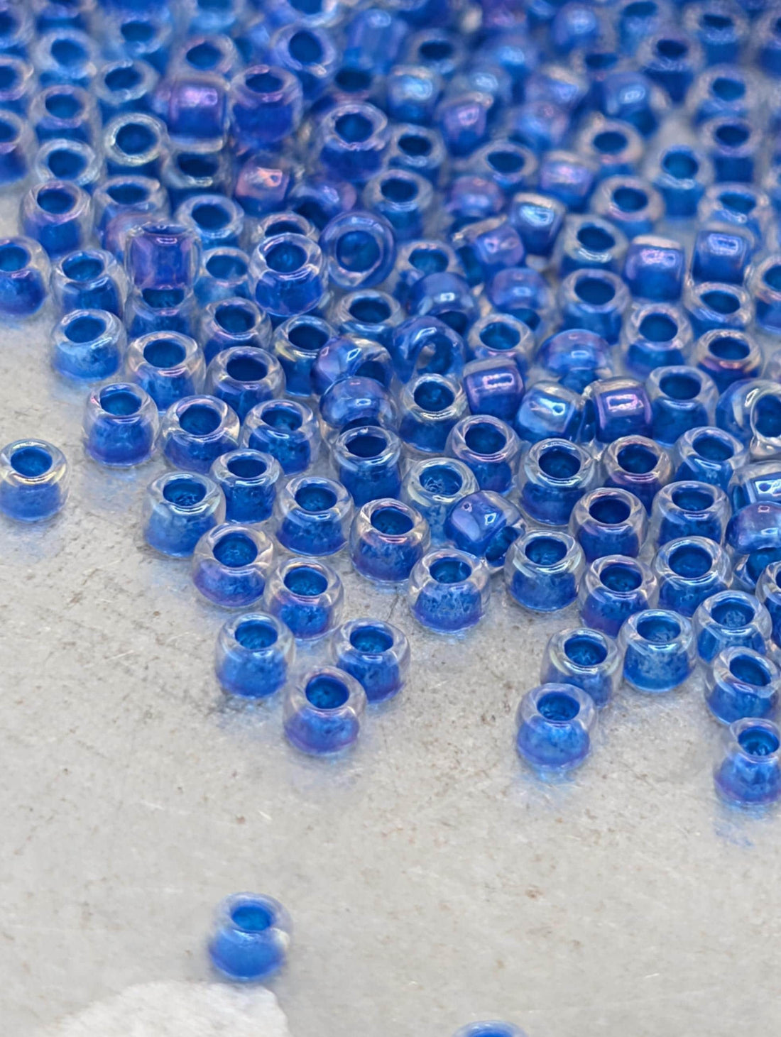 Inside-Color Luster Crystal/Caribbean Blue-Lined Size 15/0 Toho Round 2.5" tube