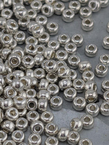 Silver Ga Miyuki Rocaille Size 8/0 (20g pkg)