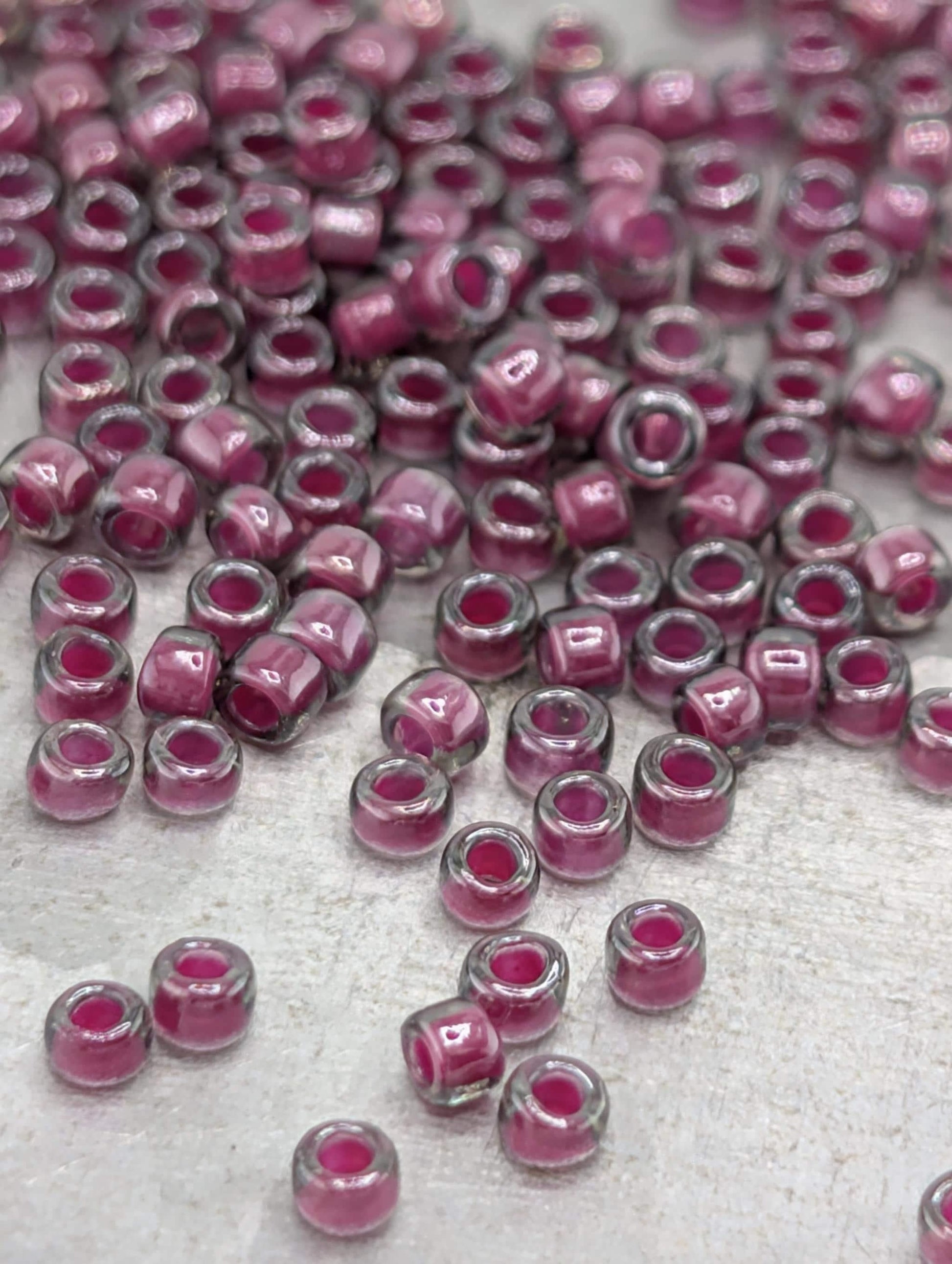 Inside-Color Gray/Magenta-Lined Size 15/0 Toho Round 2.5" tube