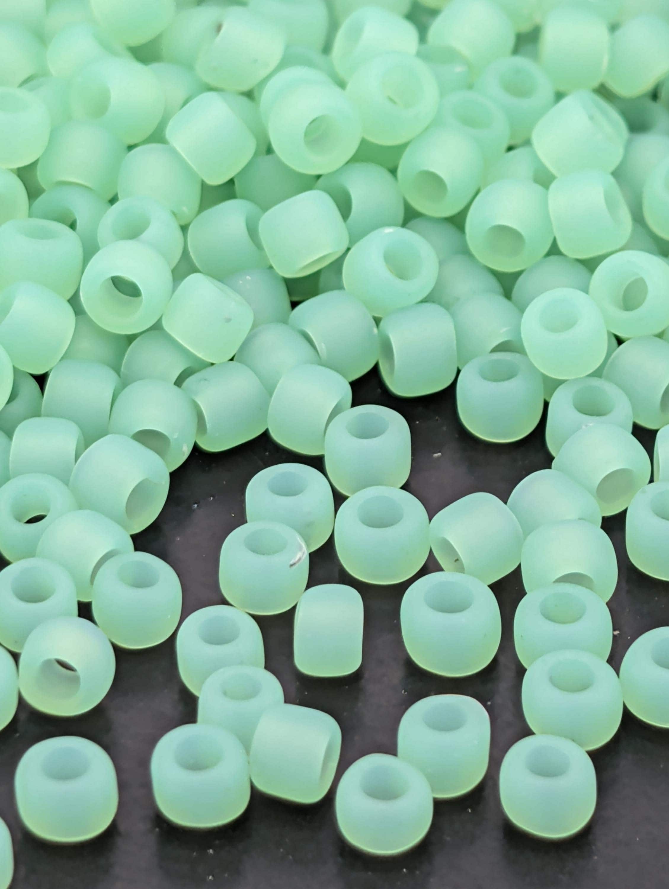 Ceylon Frosted Celery Size 8/0 Toho Round 2.5" tube